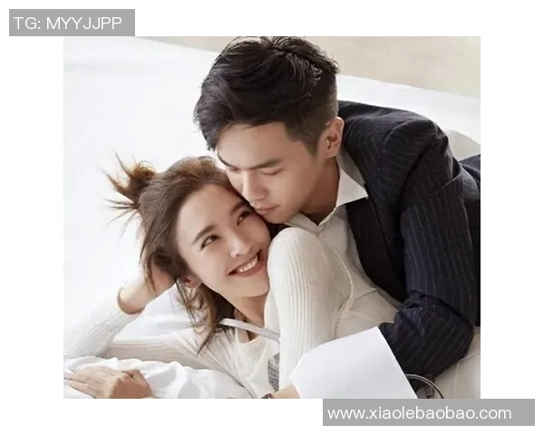 足球明星与名模的浪漫爱情故事揭示了光环背后的真实生活与挑战